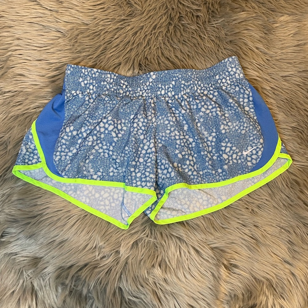 Women’s Nike Dri-Fit Shorts Large